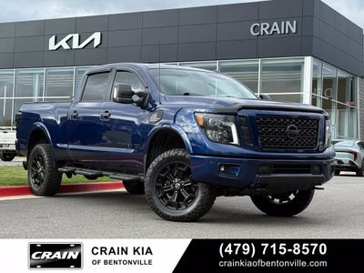 2017 Nissan Titan XD PRO-4X - 4WD / CLEAN CARFAX