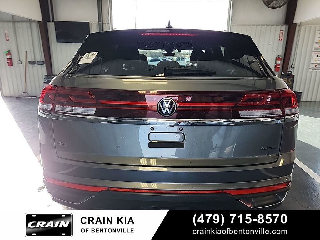 2025 Volkswagen Atlas Cross Sport 2.0T SE w/Technology - AWD / CLEAN CARFAX / ONE OWNER