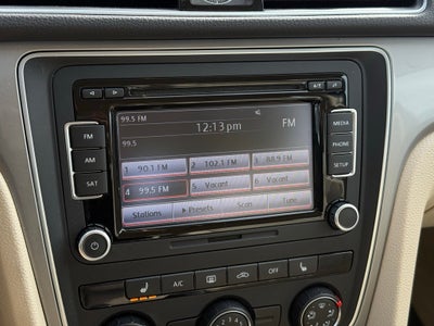 2015 Volkswagen Passat 1.8T Limited Edition - CLEAN CARFAX