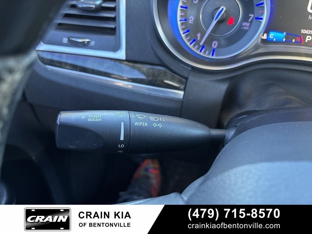 2017 Chrysler 300 C