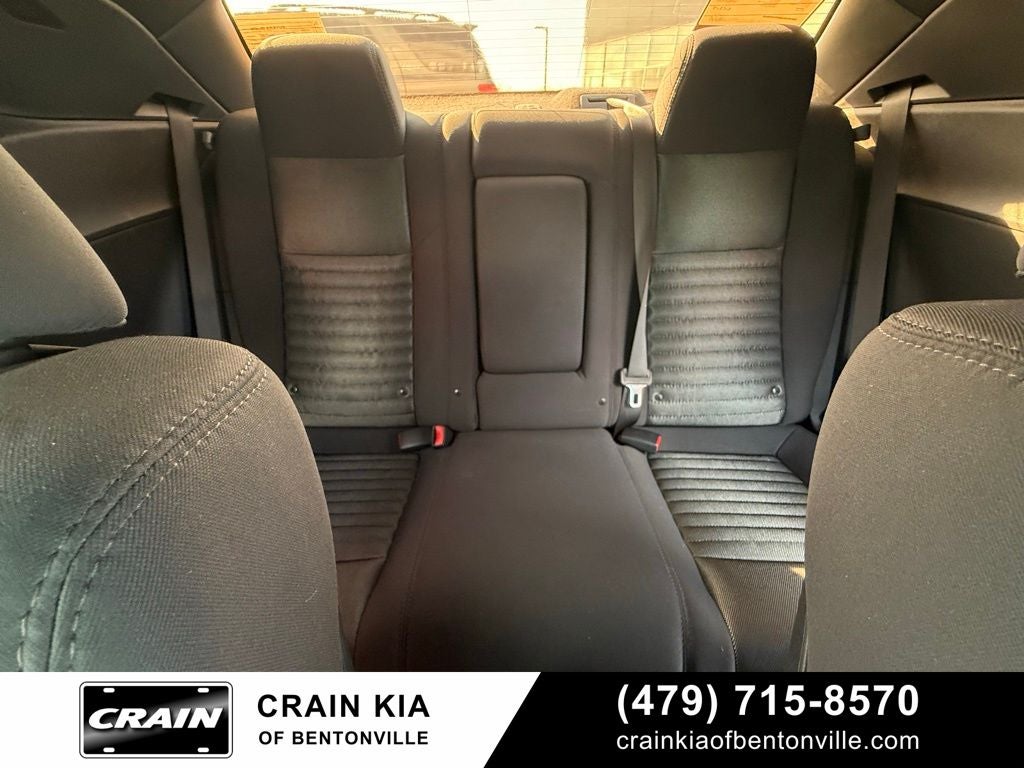 2013 Dodge Challenger SXT - CLEAN CARFAX HISTORY