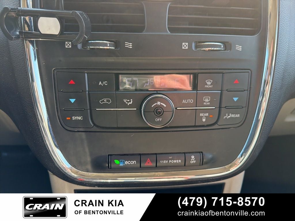 2016 Chrysler Town & Country Touring - WHOLESALE / AS-IS