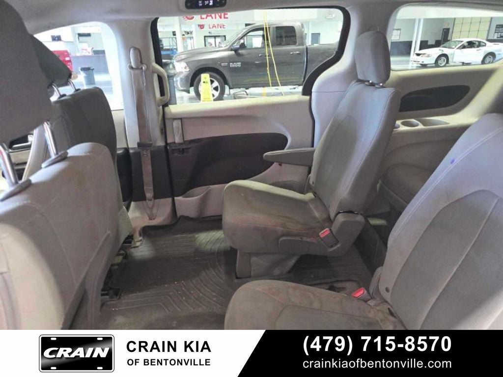 2017 Chrysler Pacifica Touring - WHOLESALE / AS-IS