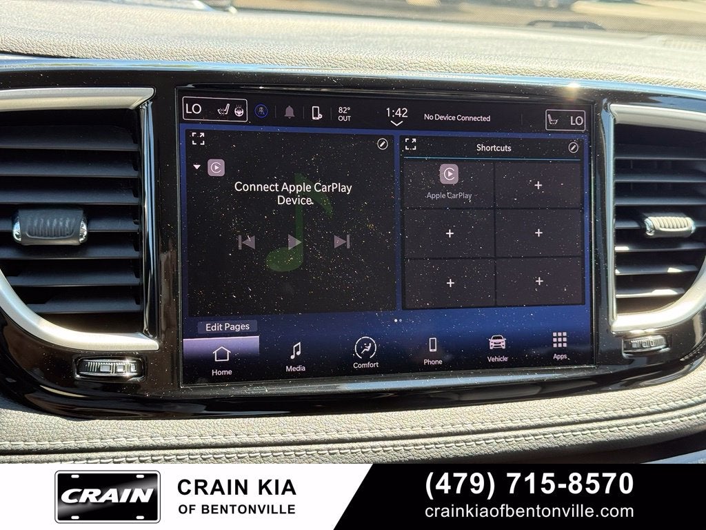 2022 Chrysler Pacifica Hybrid Touring L - CLEAN CARFAX / ONE OWNER