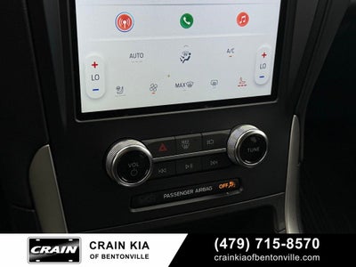 2024 Ford Edge SEL - AWD / PANORAMIC SUNROOF / ONE OWNER