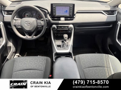 2021 Toyota RAV4 XLE - AWD / CLEAN CARFAX / ONE OWNER