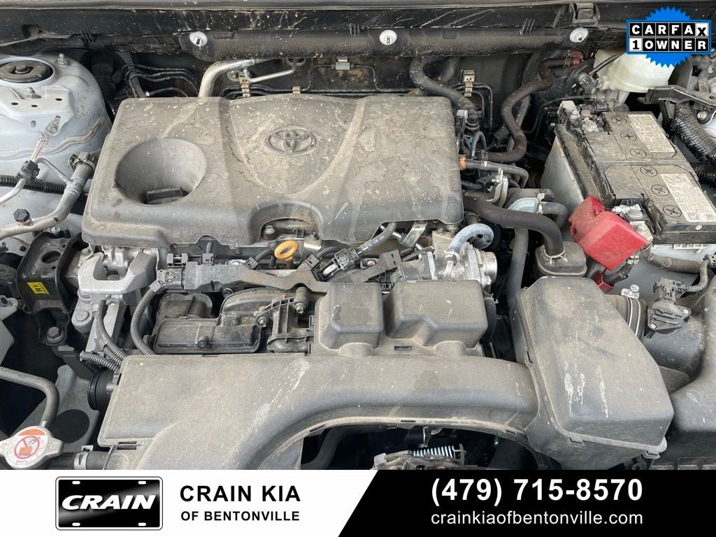 2024 Toyota RAV4 XLE - CLEAN CARFAX / ONE OWNER