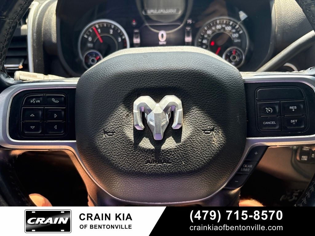 2022 RAM 3500 Big Horn - 4WD / CLEAN CARFAX