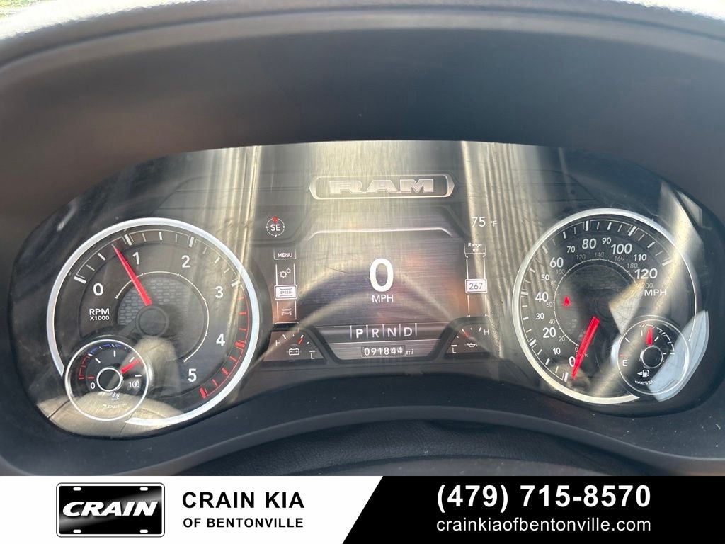 2022 RAM 3500 Big Horn - 4WD / CLEAN CARFAX