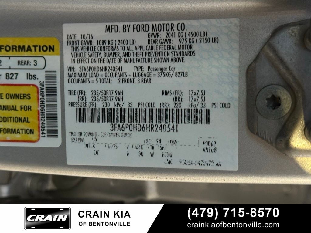 2017 Ford Fusion SE - CLEAN CARFAX