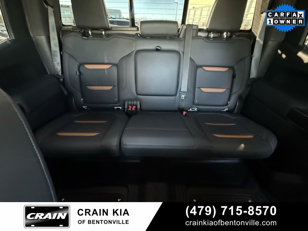 2021 GMC Sierra 1500 AT4 - 4WD / CLEAN CARFAX / ONE OWNER