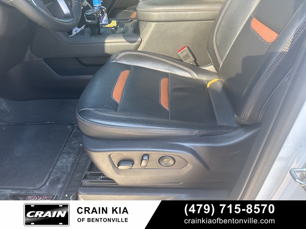 2023 GMC Sierra 1500 AT4 - 4WD / CLEAN CARFAX