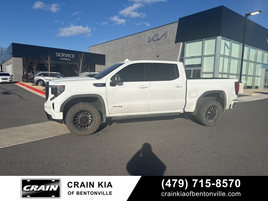2023 GMC Sierra 1500 AT4 - 4WD / CLEAN CARFAX