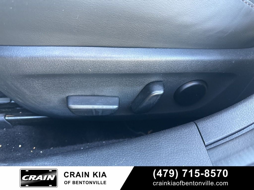 2025 Mazda Mazda3 2.5 S Preferred Package Base - SUNROOF / CLEAN CARFAX