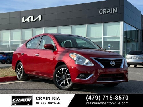 2015 Nissan Versa 1.6 SL - LOW MILES!