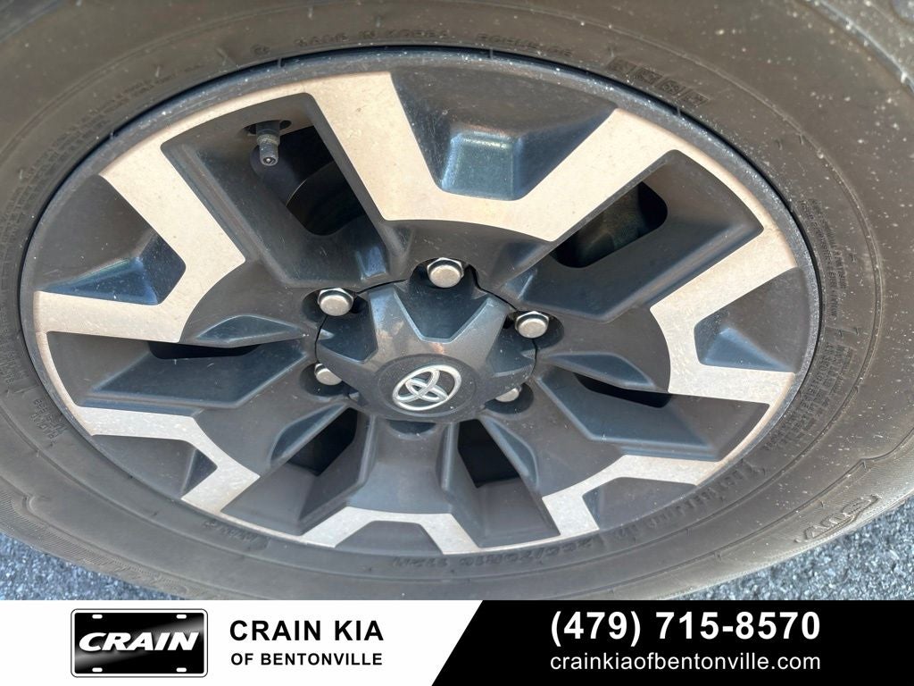 2022 Toyota Tacoma TRD Off-Road Premium V6 - SUNROOF / 4WD / CLEAN CARFAX