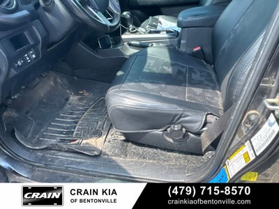 2017 Toyota Tacoma TRD Sport V6 - 4WD / CLEAN CARFAX / LIFTED!