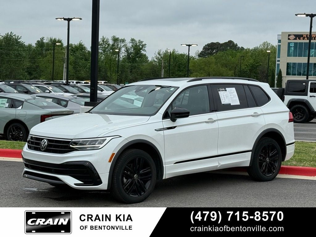 2022 Volkswagen Tiguan 2.0T SE R-Line Black - AWD / SUNROOF / CARFAX ONE OWNER