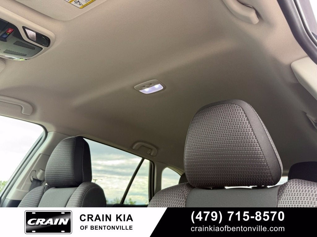 2025 Subaru Outback Premium - AWD / CLEAN CARFAX / ONE OWNER