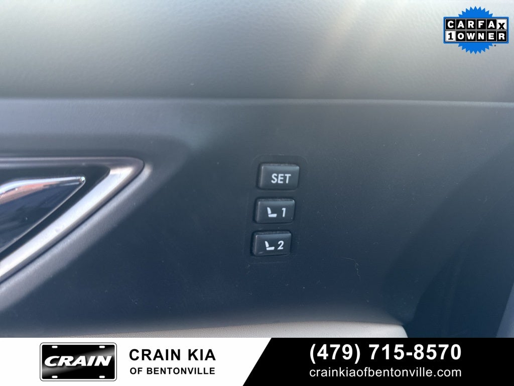 2021 Subaru Ascent Limited - AWD / PANORAMIC SUNROOF / ONE OWNER