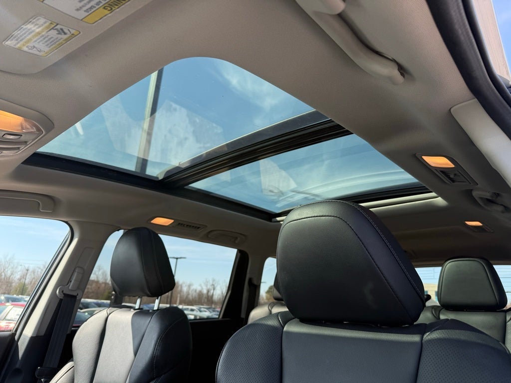 2021 Subaru Ascent Limited - AWD / PANORAMIC SUNROOF / ONE OWNER