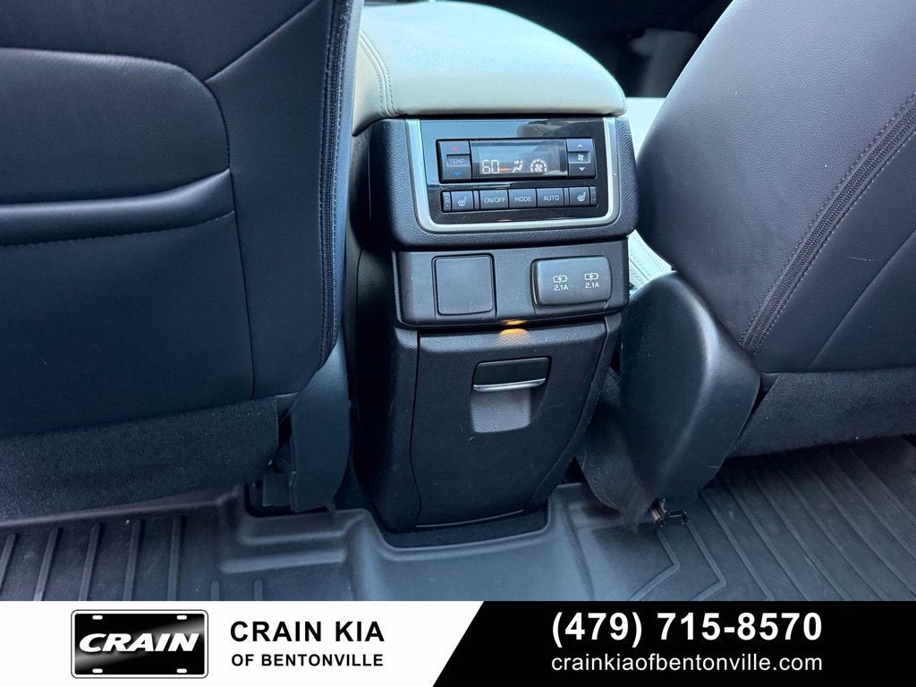 2021 Subaru Ascent Limited - AWD / PANORAMIC SUNROOF / CLEAN CARFAX