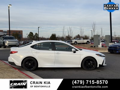 2025 Toyota Camry SE - CLEAN CARFAX / ONE OWNER