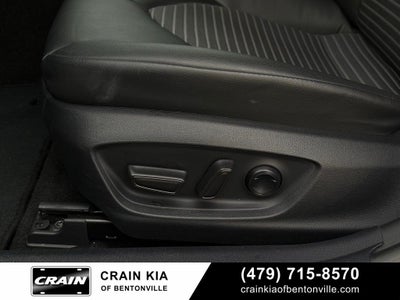 2024 Toyota Camry SE - CLEAN CARFAX / ONE OWNER