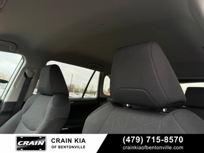2025 Toyota RAV4 Hybrid XLE - AWD / CLEAN CARFAX / ONE OWNER