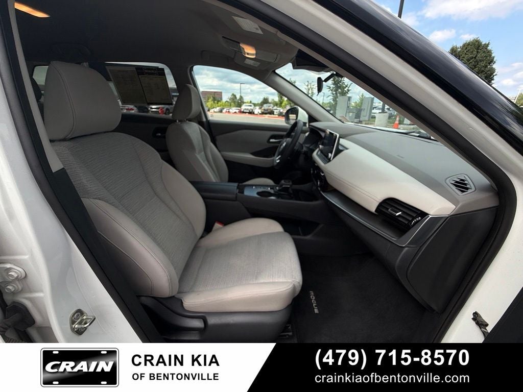 2021 Nissan Rogue SV - CARFAX ONE OWNER