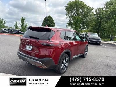 2022 Nissan Rogue SL - AWD / PANO ROOF / CLEAN CARFAX / 1 OWNER