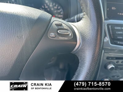 2017 Nissan Pathfinder SL - 4WD / LEATHER / AS-IS DUE TO AGE / MILES
