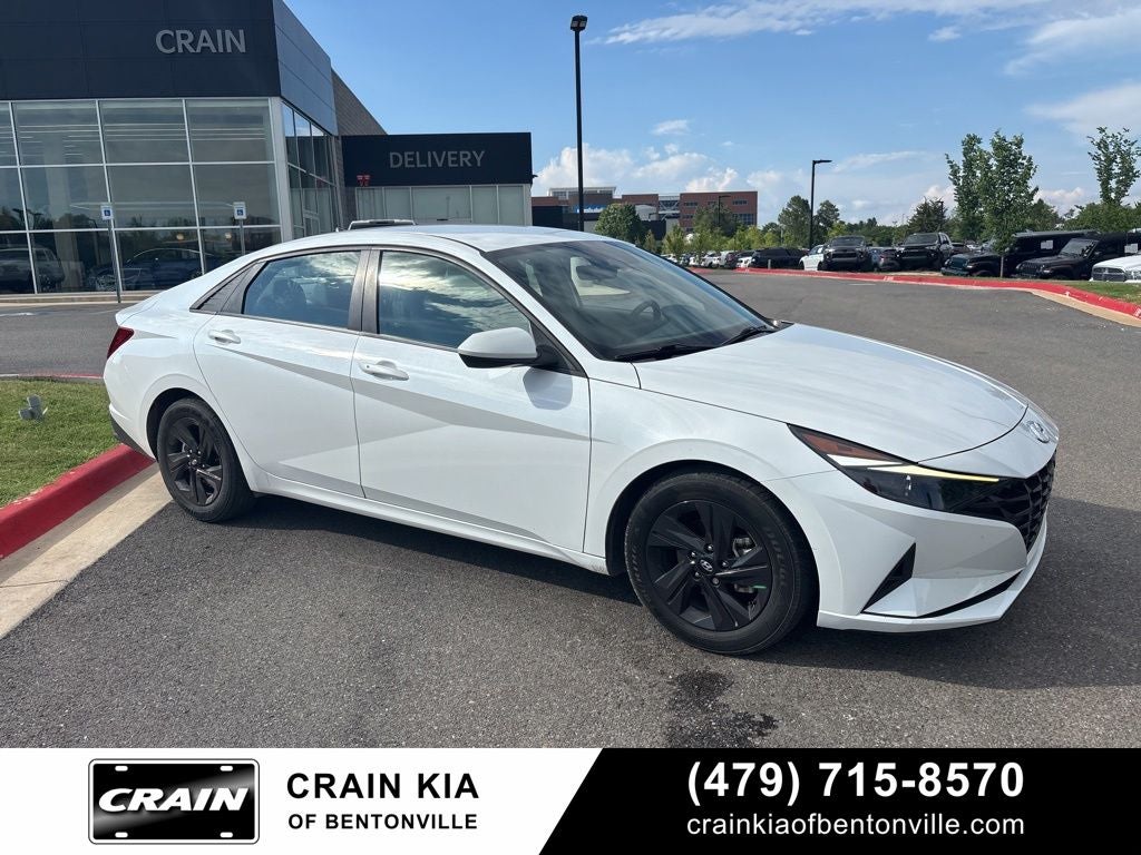 2023 Hyundai ELANTRA SEL - CLEAN CARFAX