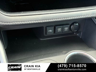 2021 Toyota Highlander XLE - CLEAN CARFAX / SUNROOF