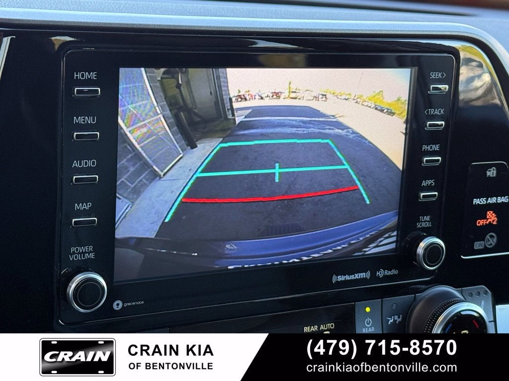 2021 Toyota Highlander XLE - SUNROOF