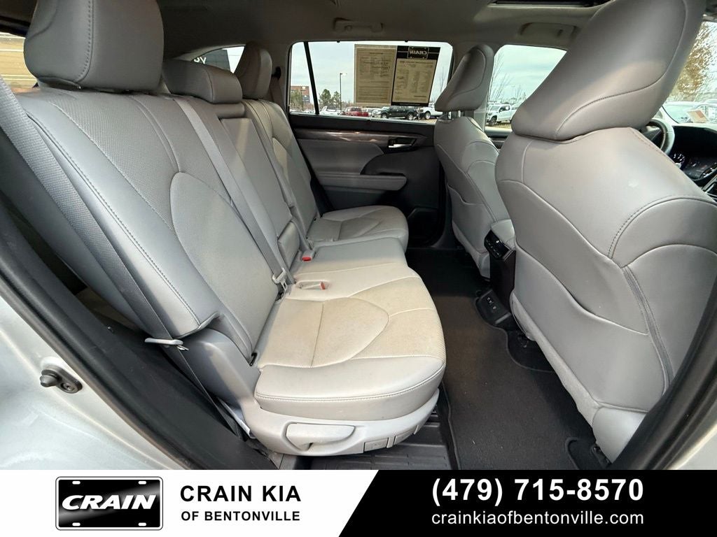 2020 Toyota Highlander Limited - CLEAN CARFAX / SUNROOF