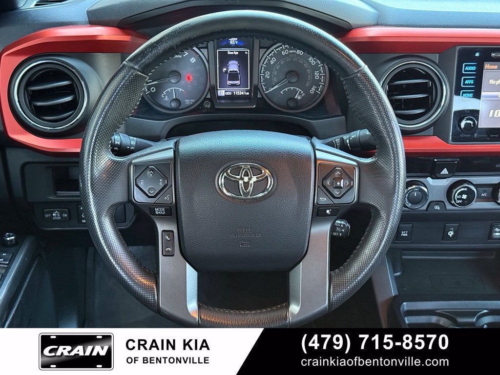 2017 Toyota Tacoma TRD Sport V6 - 4WD