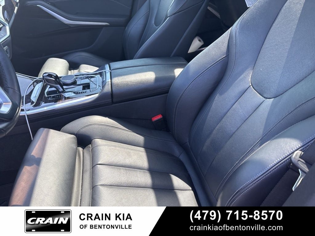 2019 BMW X5 xDrive40i - AWD / PANORAMIC SUNROOF / CLEAN CARFAX