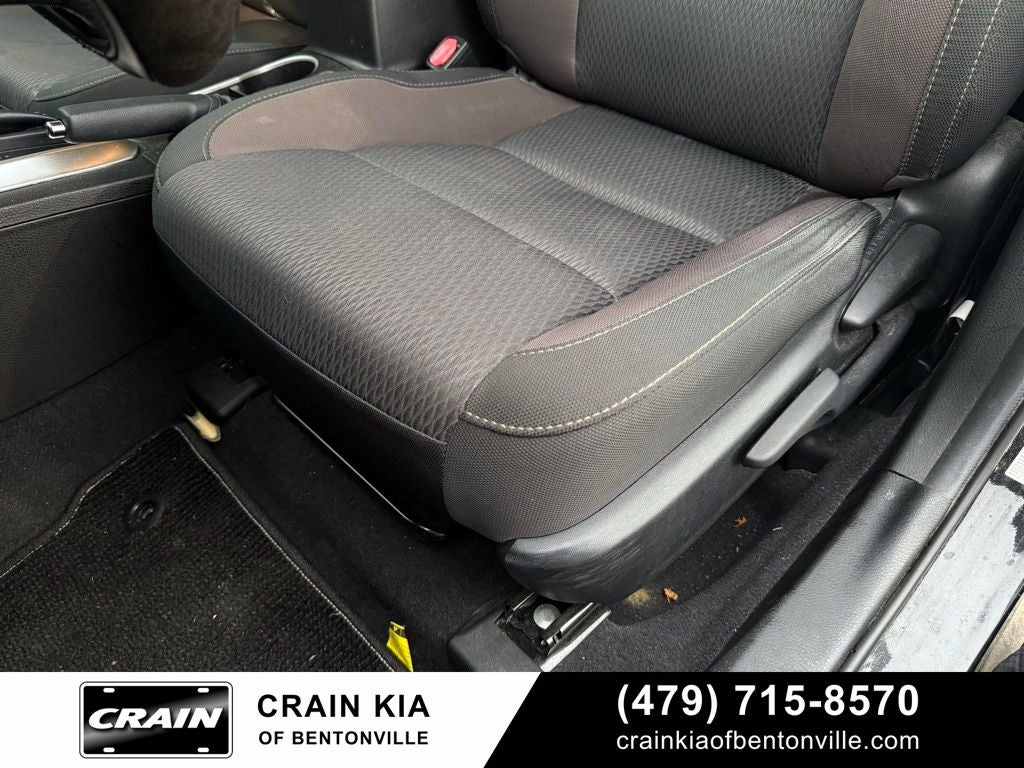 2019 Toyota Corolla LE - CLEAN CARFAX HISTORY