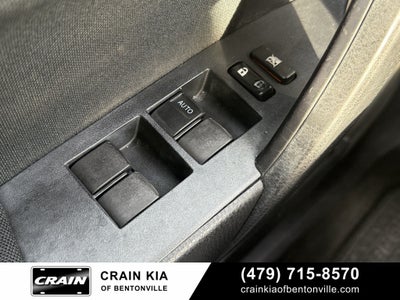 2018 Toyota Corolla LE - CLEAN CARFAX