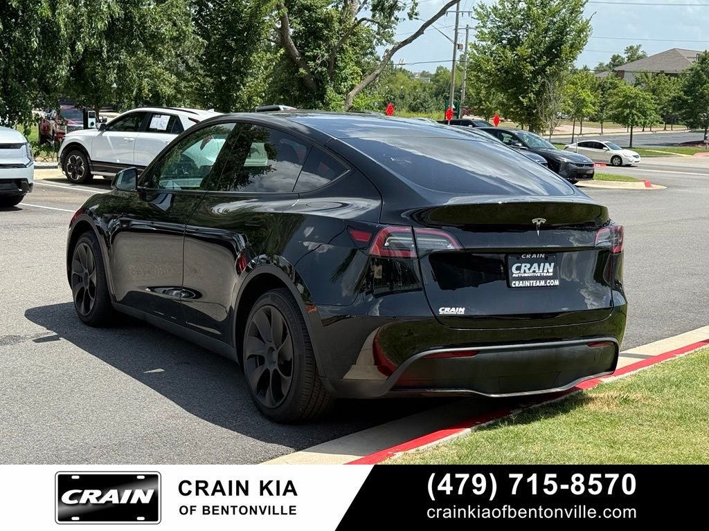 2024 Tesla Model Y Long Range - AWD / CLEAN CARFAX / ONE OWNER