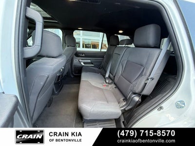 2025 Toyota Sequoia SR5 - 4WD / SUNROOF / CLEAN CARFAX / ONE OWNER