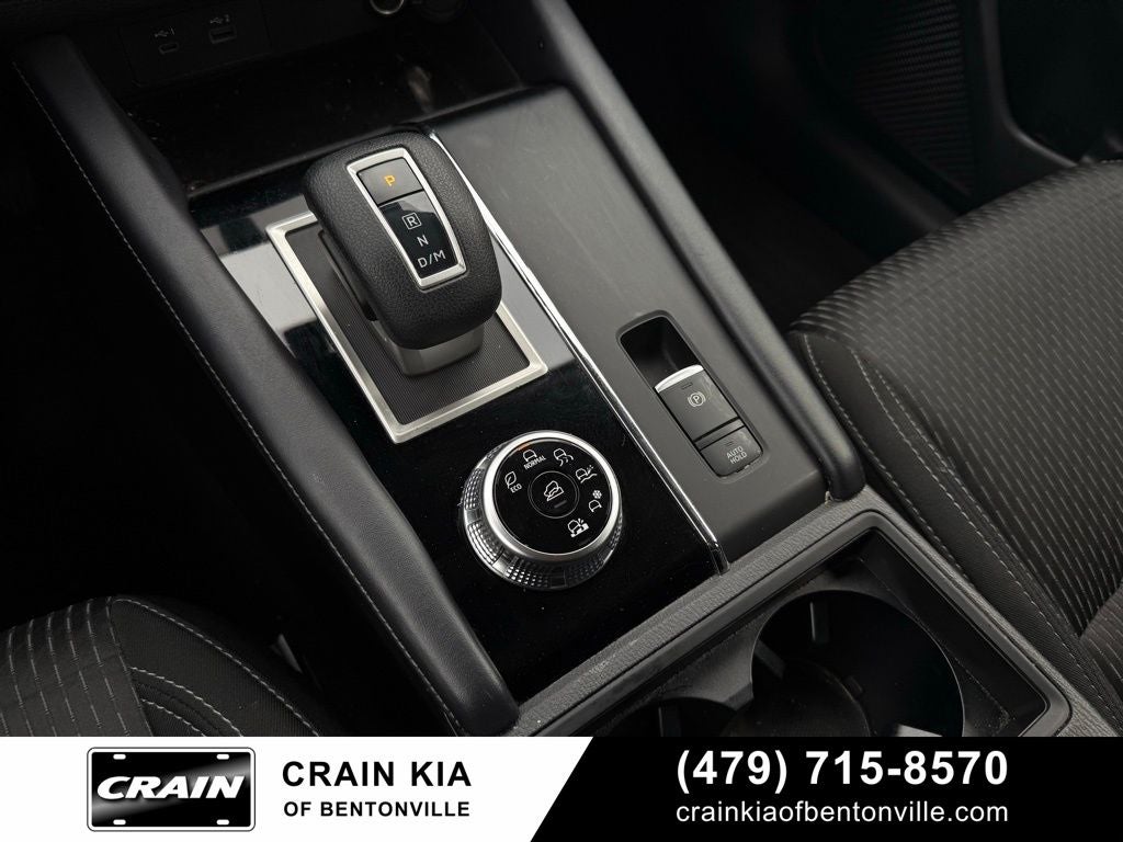 2024 Mitsubishi Outlander ES - 4WD / CLEAN CARFAX HISTORY