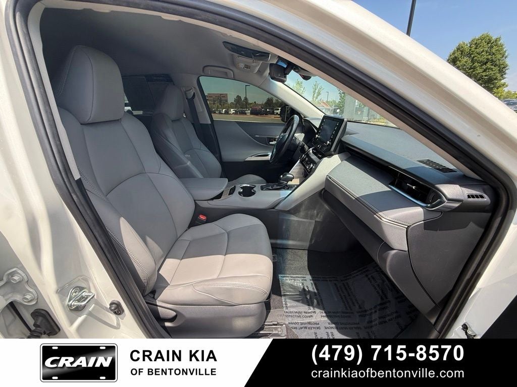 2022 Toyota Venza XLE - AWD