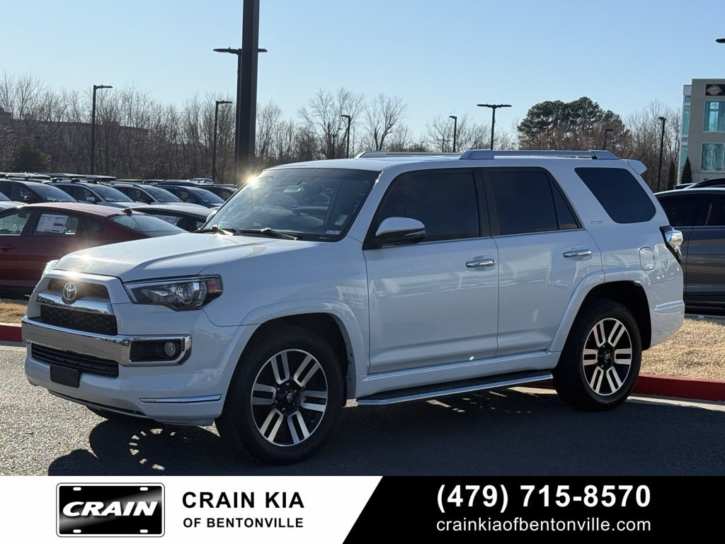 2018 Toyota 4Runner Limited - SUNROOF / LEATHER