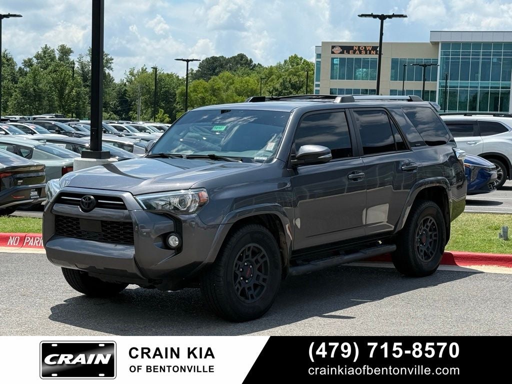 2020 Toyota 4Runner SR5 Premium - SUNROOF / CLEAN CARFAX / PREMIUM