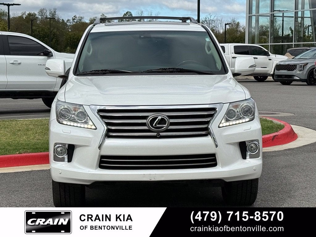 2013 Lexus LX 570 - 4WD / SUNROOF / CLEAN CARFAX
