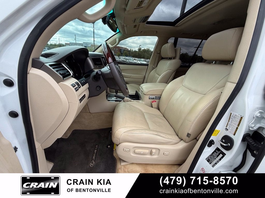 2013 Lexus LX 570 - 4WD / SUNROOF / CLEAN CARFAX