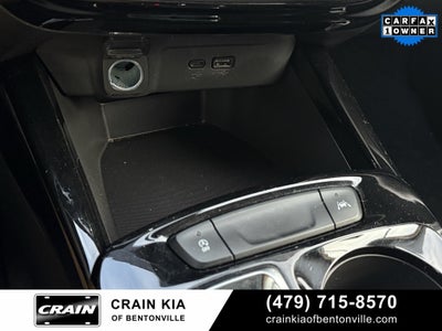 2025 Chevrolet Trax LT - CLEAN CARFAX / ONE OWNER