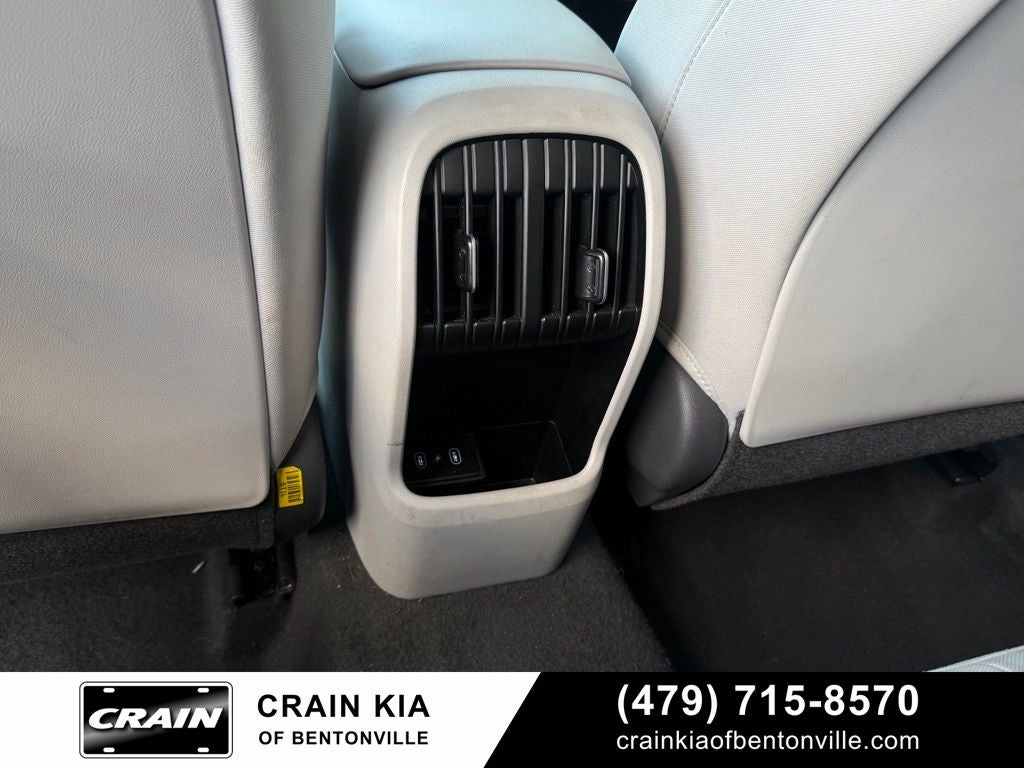 2025 Hyundai KONA SEL - CLEAN CARFAX / ONE OWNER